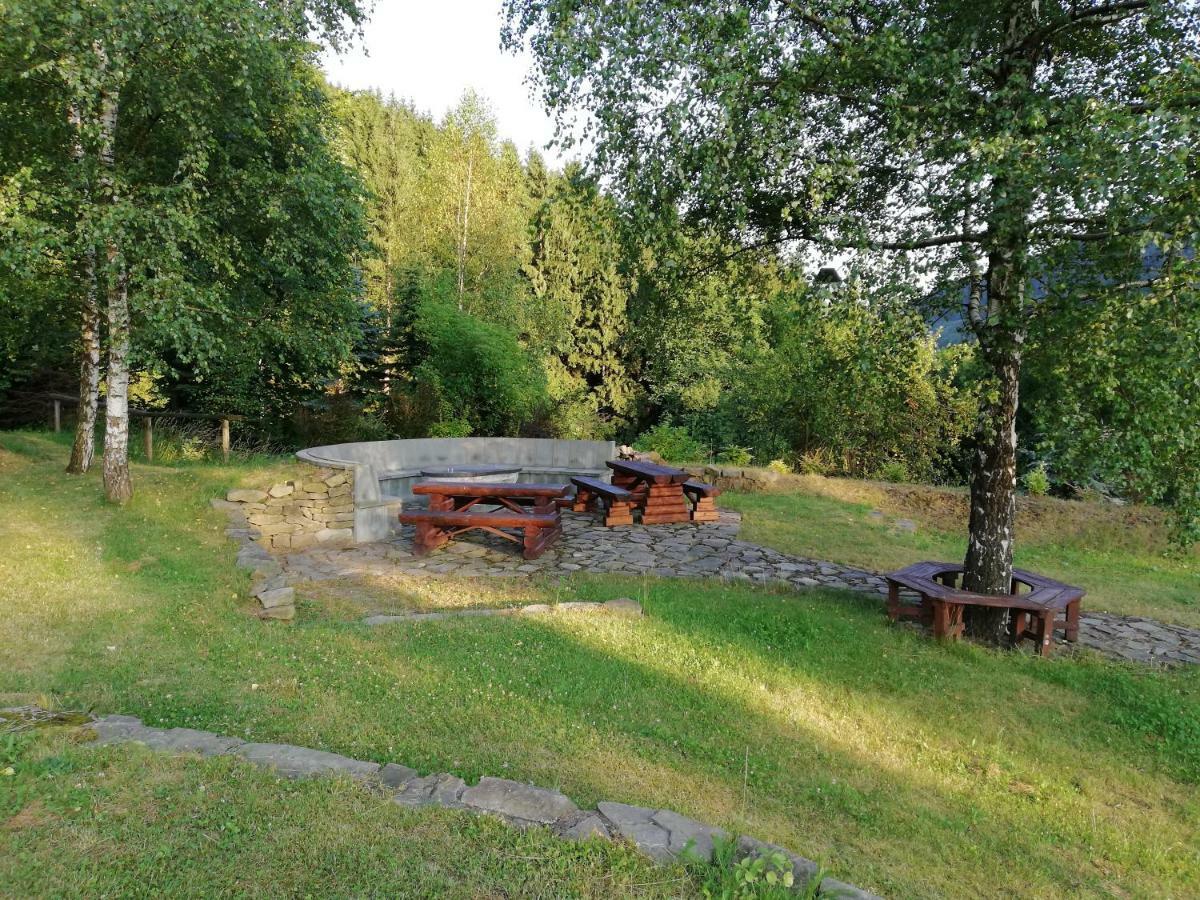Hotel Zlatý Orel Ostravice Buitenkant foto