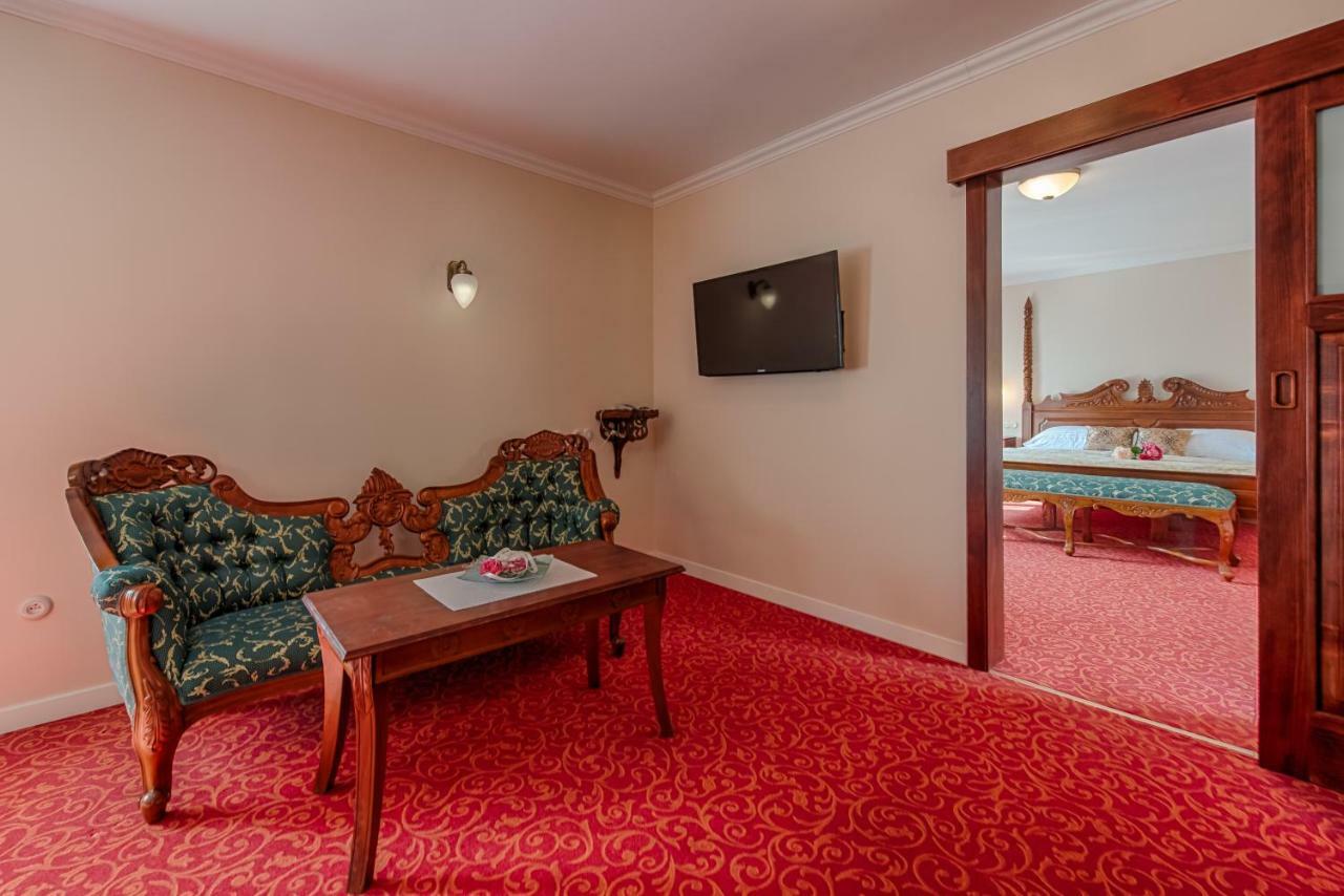Hotel Zlatý Orel Ostravice Buitenkant foto