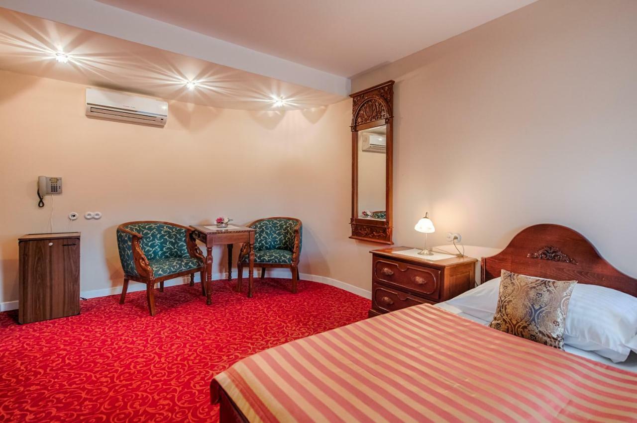 Hotel Zlatý Orel Ostravice Buitenkant foto