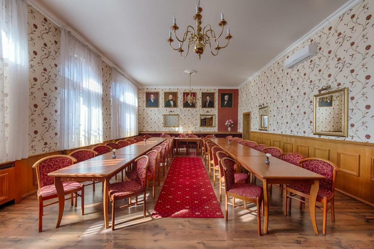 Hotel Zlatý Orel Ostravice Buitenkant foto